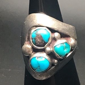 Stunning Sterling Silver Turquoise Ring Size 6 US